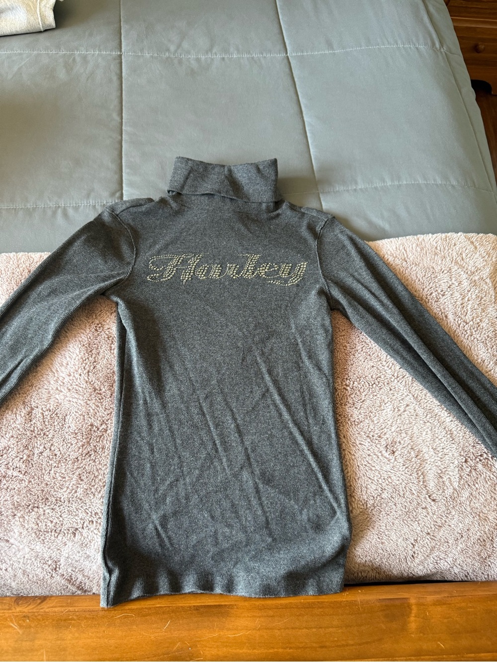 Harley-Davidson Gray Rhinestone Script Turtleneck Long Sleeve Top